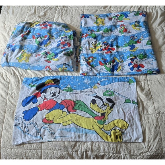 Disney Other - VTG 90s Disney Mickey Mouse Twin Flannel Sheet Set Winter Pluto Donald 3 piece‎